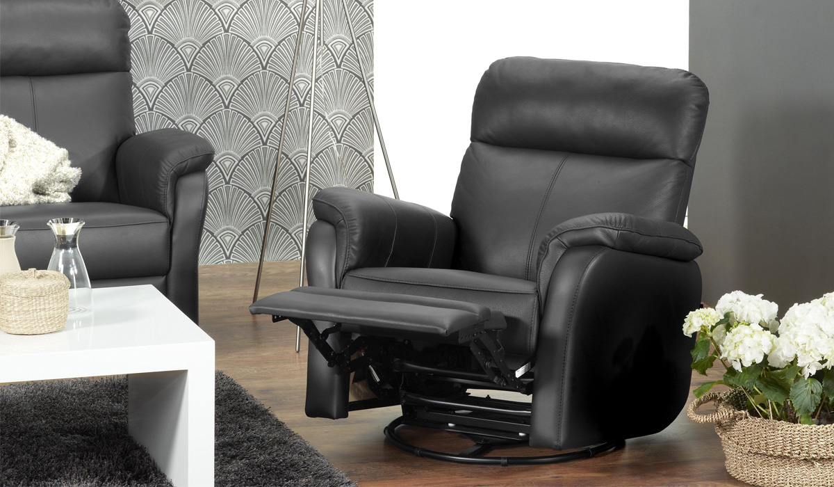 Chairs with a recliner mechanism