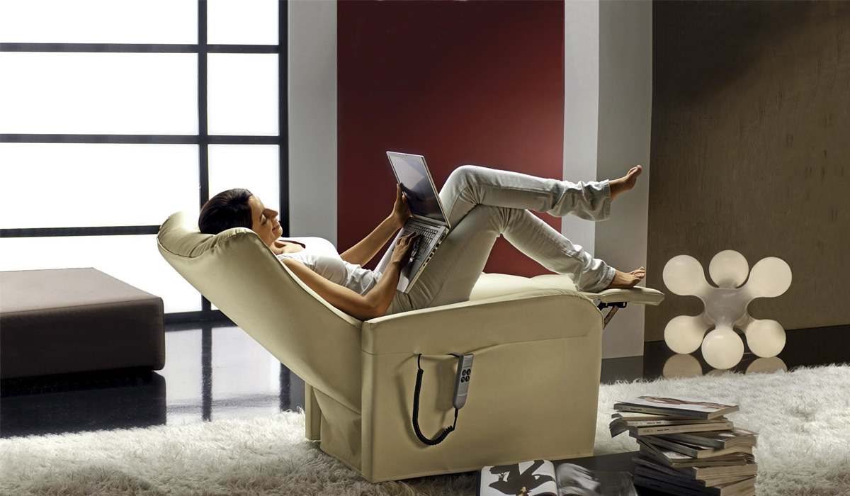A chair with a recliner mechanism controlled by a remote control